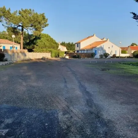 بيت للعطل Maisonnette 4 Pers Proche Plage Avec Cour, Parking Prive, Animaux Admis Sur Demande - Fr-1-476-151 *